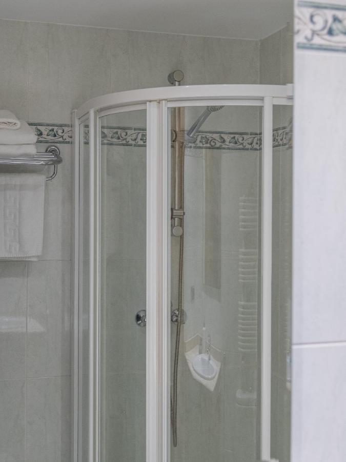 Hostal Alba لوغو المظهر الخارجي الصورة