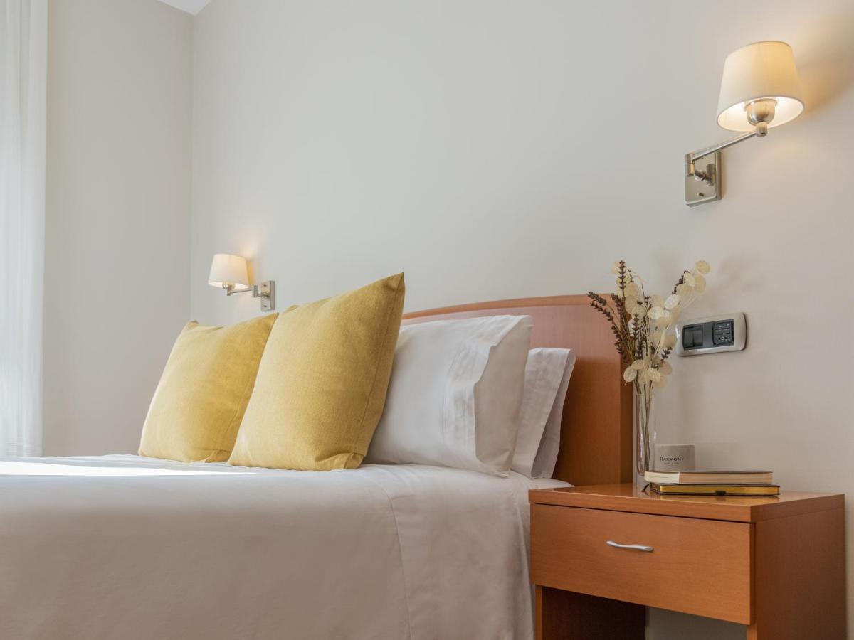 Hostal Alba لوغو المظهر الخارجي الصورة